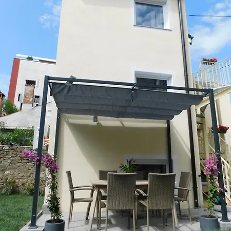 Appartement Hisa Limoni