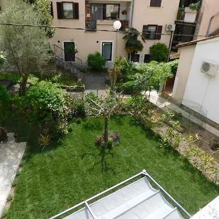 Hisa Limoni Apartment *