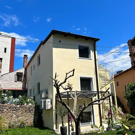 Hisa Limoni Appartement *